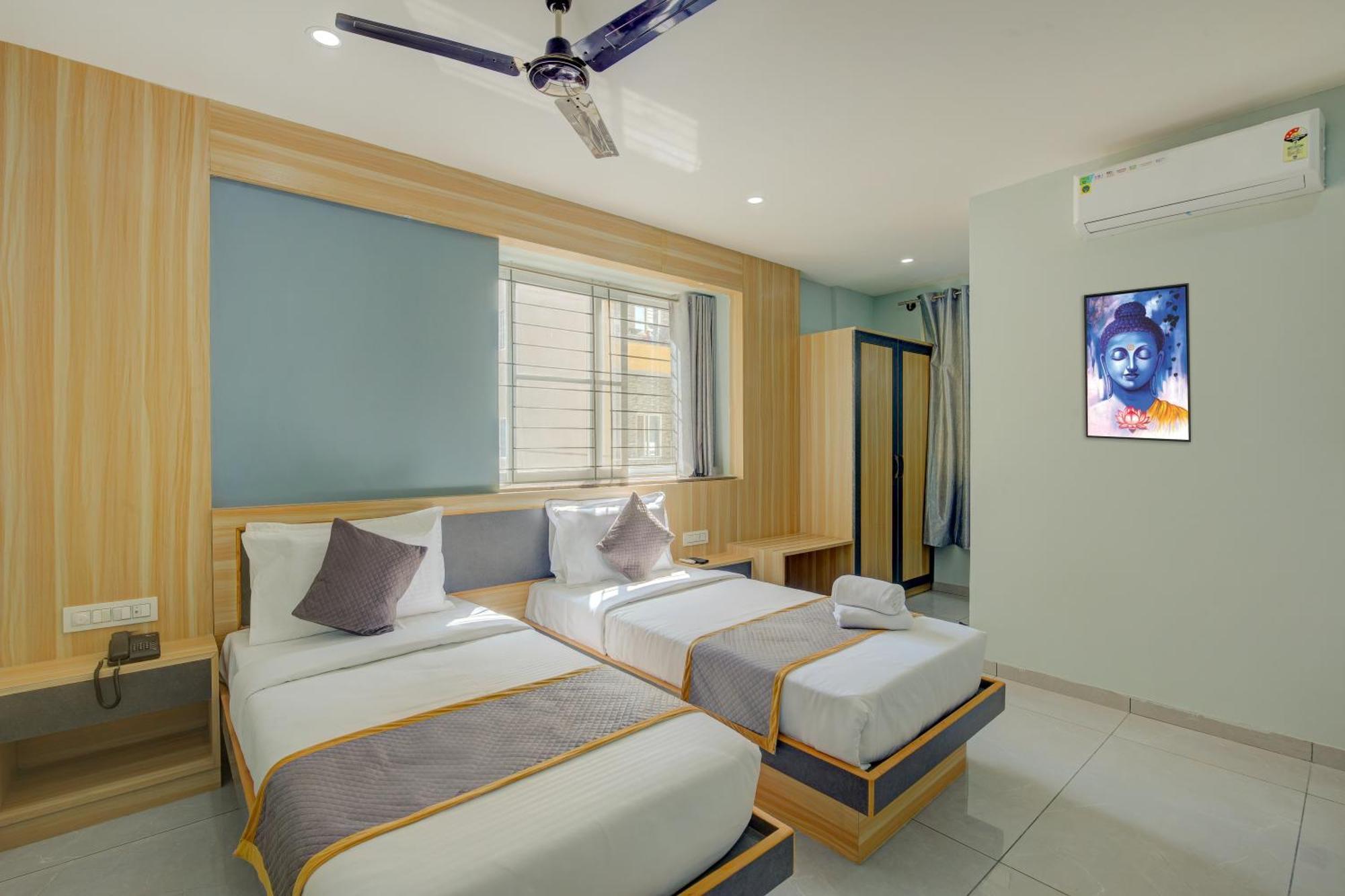Hotel Park Lane Yelahanka بنغالور المظهر الخارجي الصورة
